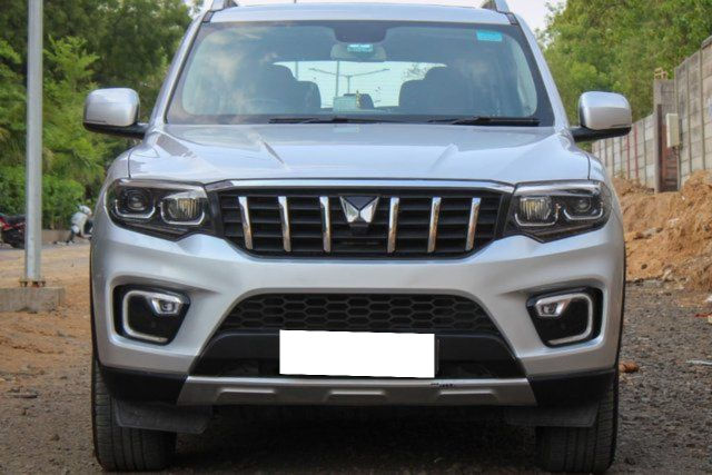 Second-hand 2024 Mahindra Scorpio N Z8L AT 2023-2025 for sale in Ahmedabad
