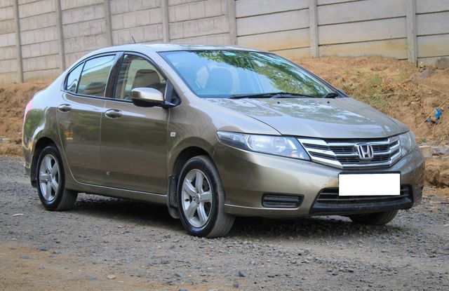 Honda City V MT Second-hand 2013 Honda City V MT for sale in Ahmedabad