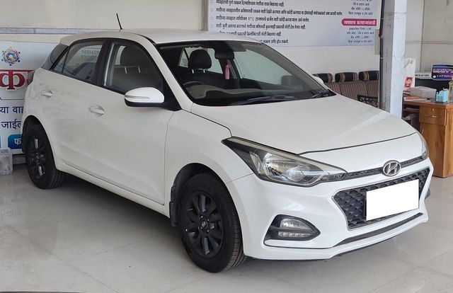 Hyundai i20 Sportz Plus BSIV Second-hand 2019 Hyundai i20 Sportz Plus BSIV for sale in Nashik
