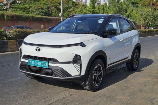 Tata Nexon EV Empowered Plus 45 Second-hand 2024 Tata Nexon EV Empowered Plus 45 for sale in Mumbai