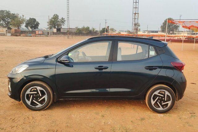 Second-hand 2023 Hyundai Grand i10 Nios Sportz CNG for sale in Sabarkantha