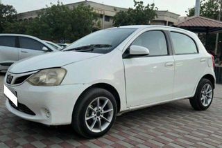 1 Used Toyota Etios Liva in Gandhidham