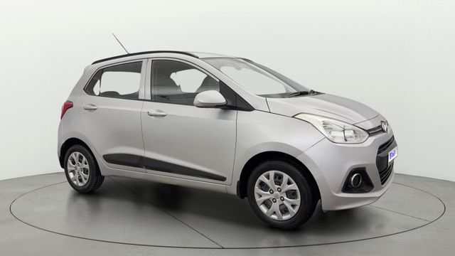 Second-hand 2016 Hyundai Grand i10 Sportz for sale in New Delhi