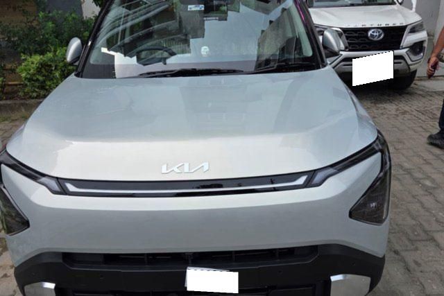 Kia Carens Clavis HTX Plus Turbo DCT Second-hand 2025 Kia Carens Clavis HTX Plus Turbo DCT for sale in Ghaziabad