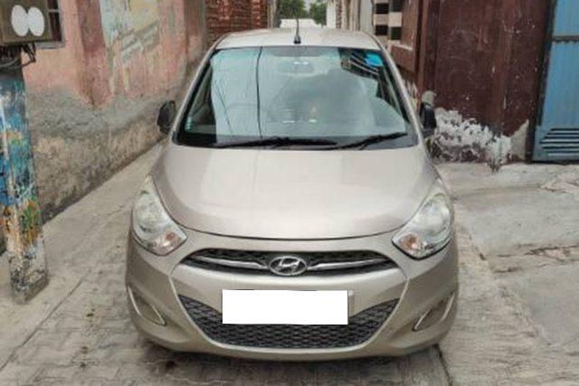 Hyundai i10 Era Second-hand 2011 Hyundai i10 Era for sale in Sirsa