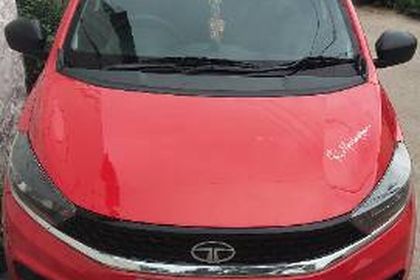 8 Used Tata Tiago