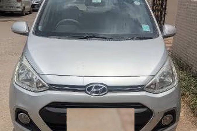 Second-hand 2017 Hyundai Grand i10 Magna for sale in Ahmedabad