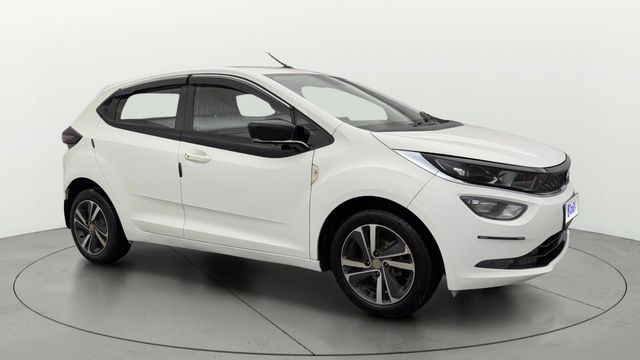 Second-hand 2021 Tata Altroz XZ Diesel BSVI for sale in New Delhi