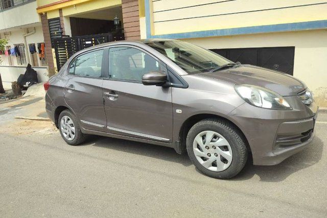 Honda Amaze S i-Dtech Second-hand 2015 Honda Amaze S i-Dtech for sale in Bangalore