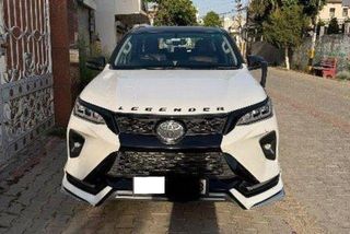 Used Toyota Fortuner 4X2 Diesel AT