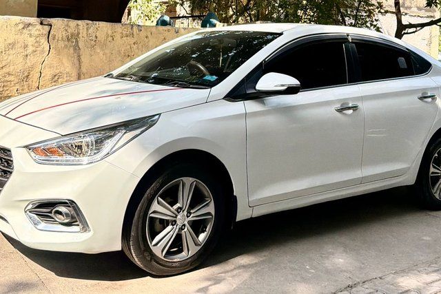 Second-hand 2019 Hyundai Verna VTVT 1.6 SX for sale in New Delhi