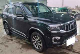 Used Mahindra Scorpio N Z8 Diesel 4x4 AT BSVI