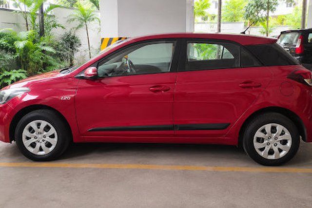Hyundai i20 Magna 1.2 Second-hand 2014 Hyundai i20 Magna 1.2 for sale in Chennai