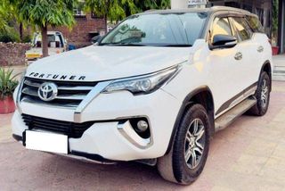 Used Toyota Fortuner 2.8 2WD AT BSIV