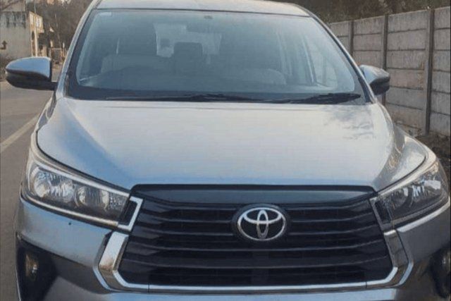 Toyota Innova Crysta 2.4 G MT 8S BSIV Second-hand 2018 Toyota Innova Crysta 2.4 G MT 8S BSIV for sale in Ahmedabad