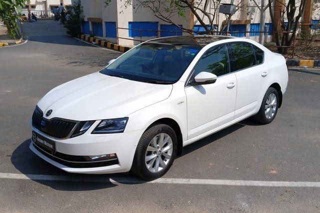 Second-hand 2018 Skoda Octavia 1.8 TSI AT L K for sale in Bangalore