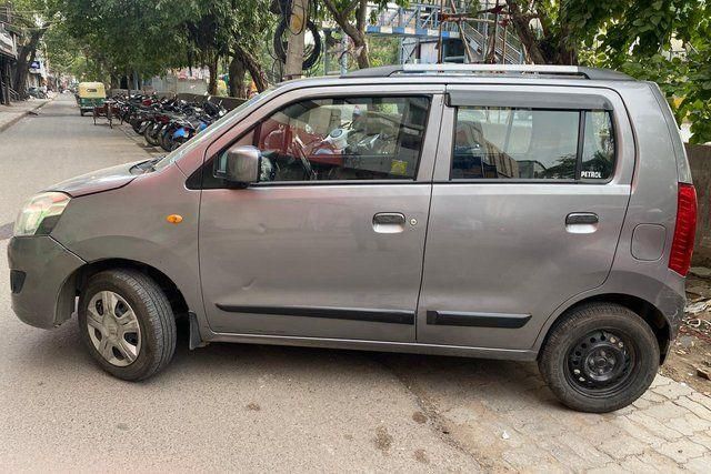 Second-hand 2018 Maruti Suzuki Wagon R VXI Optional for sale in New Delhi