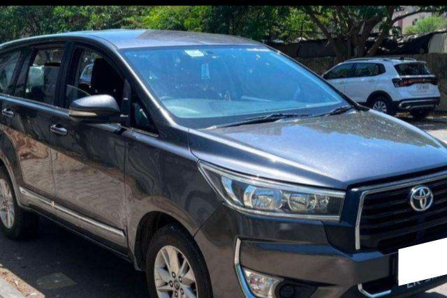 Toyota Innova 2.5 G (Diesel) 7 Seater BS IV Second-hand 2016 Toyota Innova 2.5 G (Diesel) 7 Seater BS IV for sale in Ahmedabad