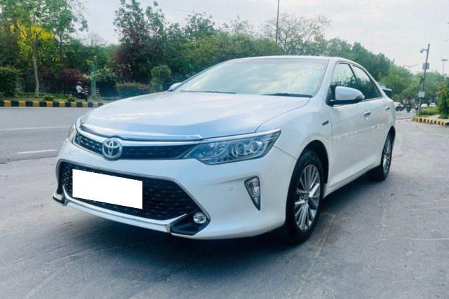 Toyota Camry 2.5 Hybrid Second-hand 2018 Toyota Camry 2.5 Hybrid for sale in New Delhi
