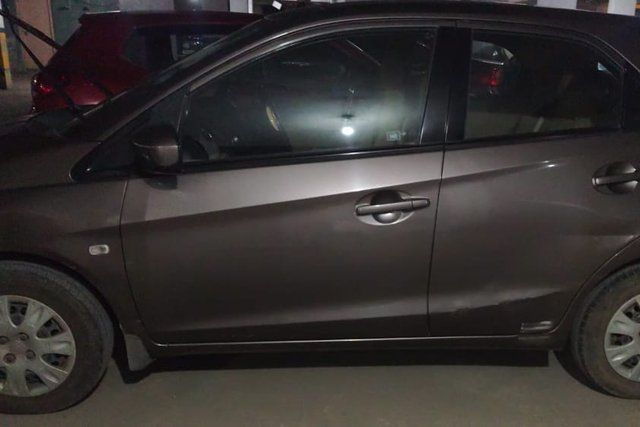 Honda Brio E MT Second-hand 2012 Honda Brio E MT for sale in North 24 Parganas
