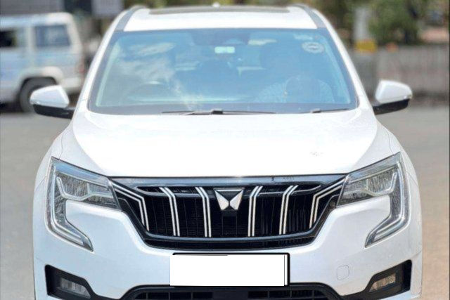 Second-hand 2024 Mahindra XUV700 AX7 7Str Diesel for sale in Ahmedabad