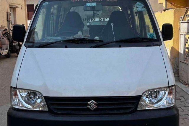 Second-hand 2022 Maruti Suzuki Eeco CNG 5 Seater AC for sale in Ahmedabad