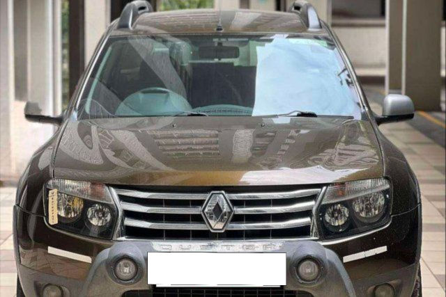 Second-hand 2014 Renault Duster 85PS Diesel RxL for sale in Ahmedabad