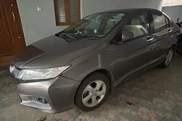 Honda City i VTEC V Second-hand 2015 Honda City i VTEC V for sale in Bangalore