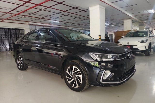 Second-hand 2025 Volkswagen Virtus Topline ES for sale in Pune