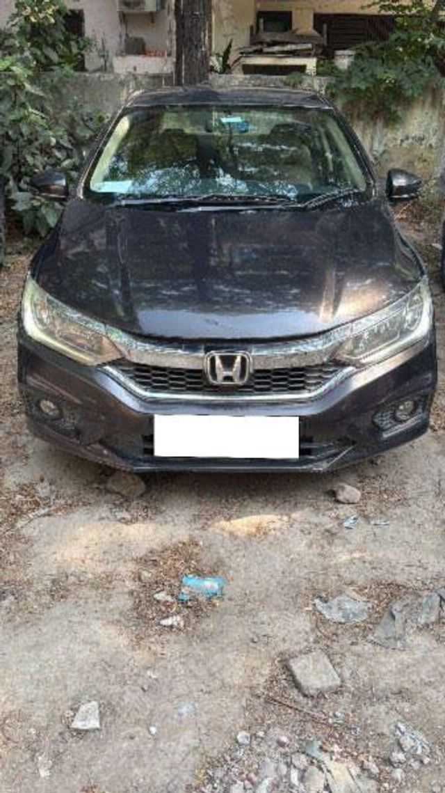 Second-hand 2020 Honda City V MT for sale in New Delhi