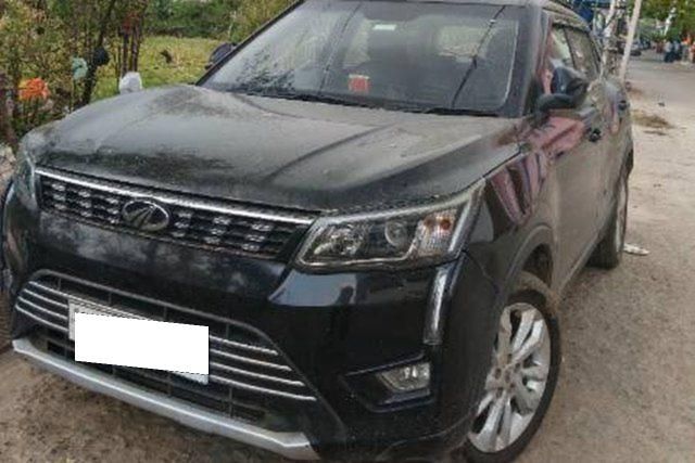 Mahindra XUV300 W8 Diesel BSVI Second-hand 2021 Mahindra XUV300 W8 Diesel BSVI for sale in Orai
