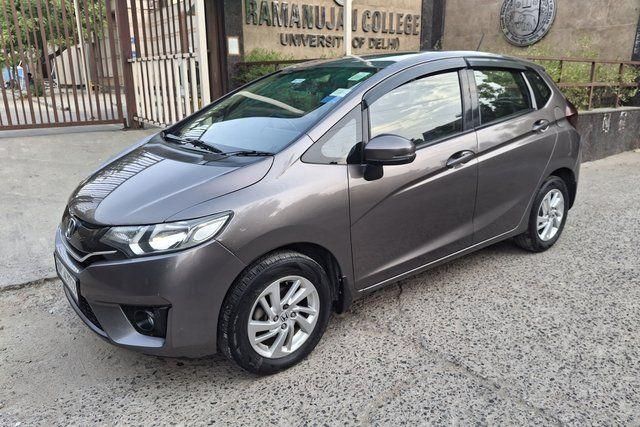 Honda Jazz 1.2 V AT i VTEC Second-hand 2016 Honda Jazz 1.2 V AT i VTEC for sale in New Delhi
