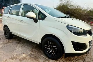 Used Mahindra Marazzo M4