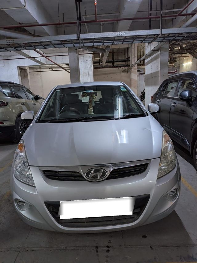 Hyundai i20 1.2 Sportz Second-hand 2011 Hyundai i20 1.2 Sportz for sale in Gandhinagar
