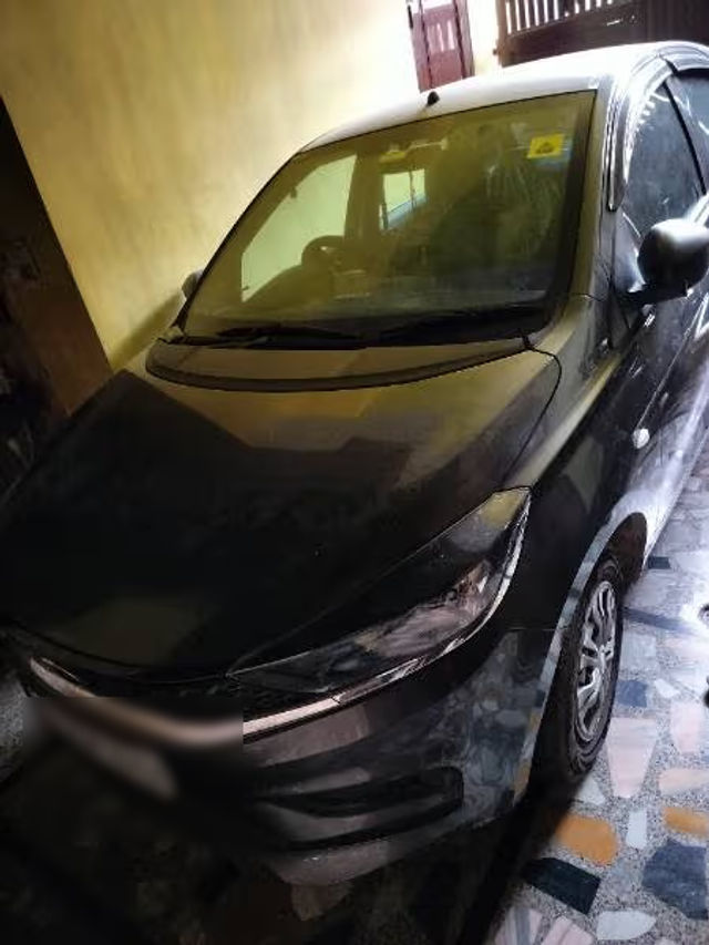 Tata Tiago XE Second-hand 2024 Tata Tiago XE for sale in New Delhi