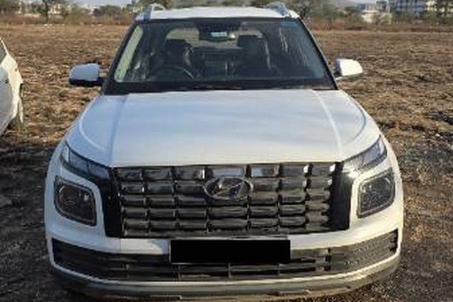 Second-hand 2022 Hyundai Venue SX Opt iMT for sale in Indore