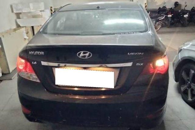 Hyundai Verna 1.6 SX Second-hand 2012 Hyundai Verna 1.6 SX for sale in Hyderabad