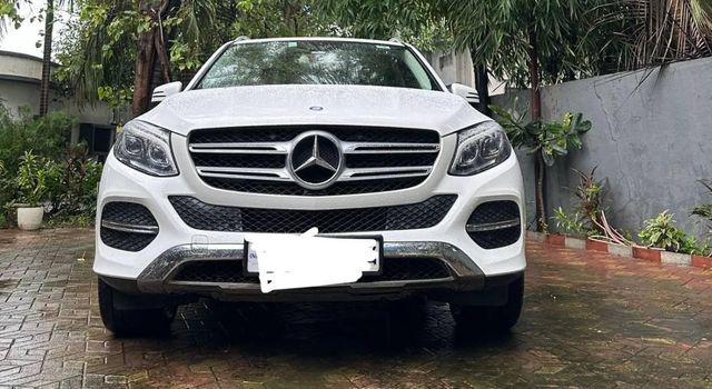 Mercedes-Benz GLE 250d Second-hand 2016 Mercedes-Benz GLE 250d for sale in Vapi