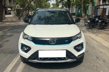Tata Nexon EV XZ Plus LUX