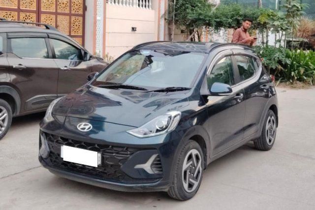 Second-hand 2023 Hyundai Grand i10 Nios Sportz AMT for sale in Hyderabad