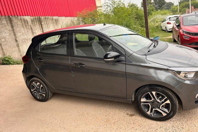 Tata Tiago XZA Plus Dual Tone Roof AMT BSVI Second-hand 2021 Tata Tiago XZA Plus Dual Tone Roof AMT BSVI for sale in Jammu