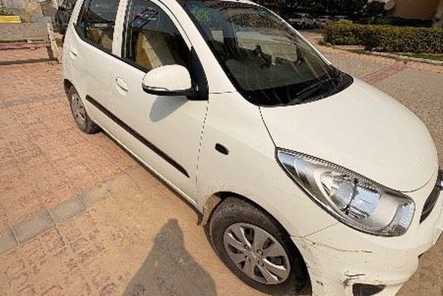 Second-hand 2012 Hyundai i10 Magna 1.1L for sale in Greater Noida