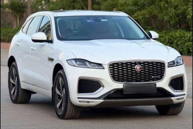Jaguar F-Pace 2.0 R-Dynamic S Diesel Second-hand 2024 Jaguar F-Pace 2.0 R-Dynamic S Diesel for sale in Surat