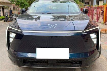 Mahindra XEV 9e Pack Three Select