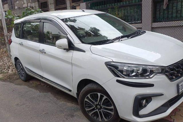 Second-hand 2024 Maruti Suzuki Ertiga ZXI CNG for sale in Greater Noida