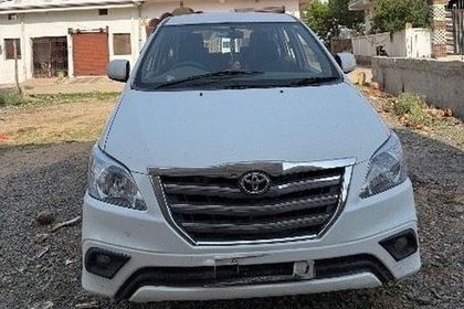 2 Used Toyota Innova in Rewa