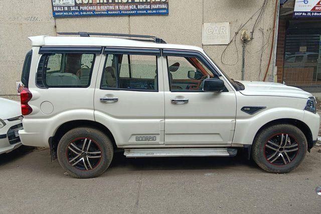 Second-hand 2021 Mahindra Scorpio S5 for sale in New Delhi