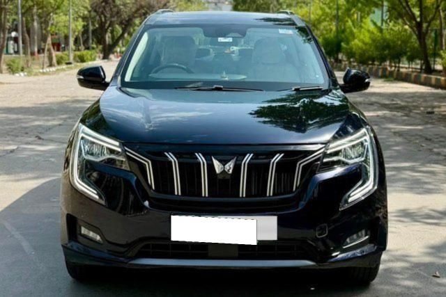 Second-hand 2026 Mahindra XUV700 AX7 7Str Diesel for sale in New Delhi