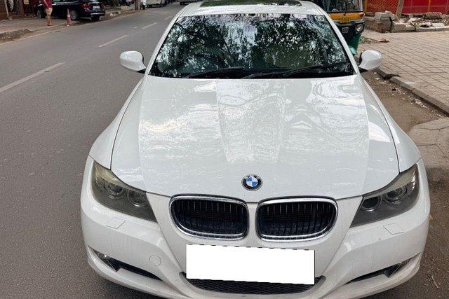 BMW 3 Series 320i Second-hand 2011 BMW 3 Series 320i for sale in Bangalore