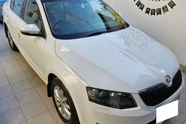 Skoda Octavia Elegance 1.8 TSI AT Second-hand 2015 Skoda Octavia Elegance 1.8 TSI AT for sale in Gurgaon